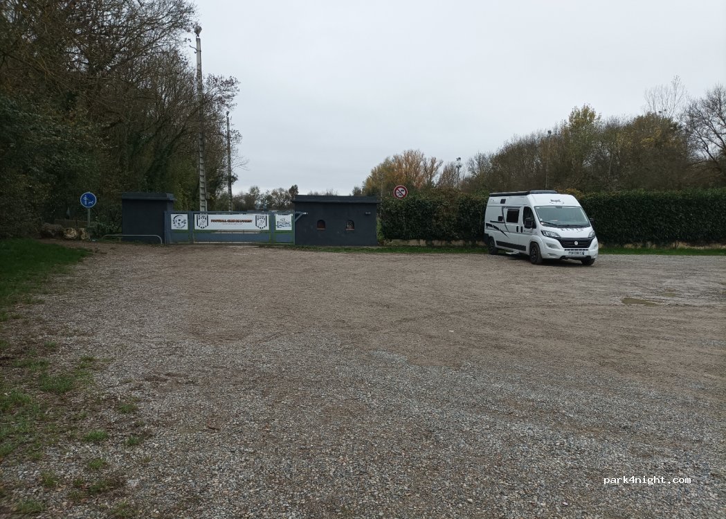 (31530) Lévignac - 14 Le Village — foto