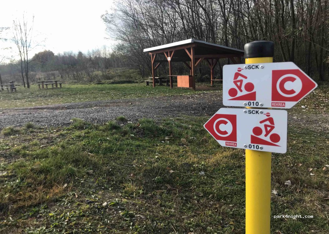(937 01) Želiezovce - Unnamed Road — foto 2