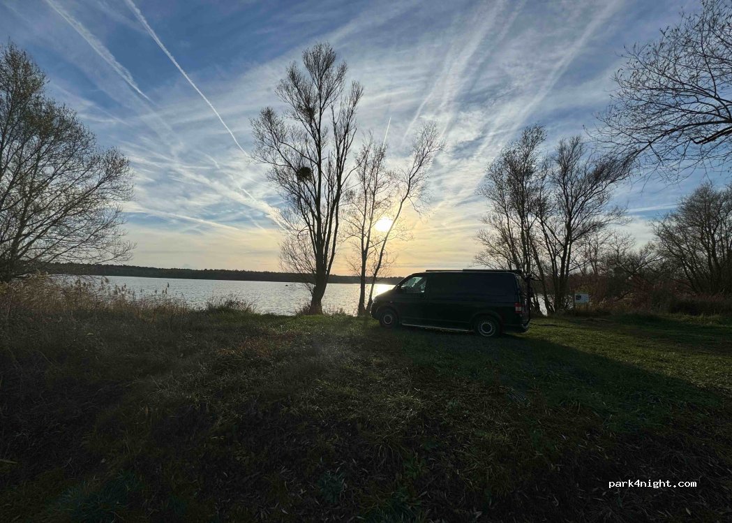 (37340) Rillé - Unnamed Road — foto