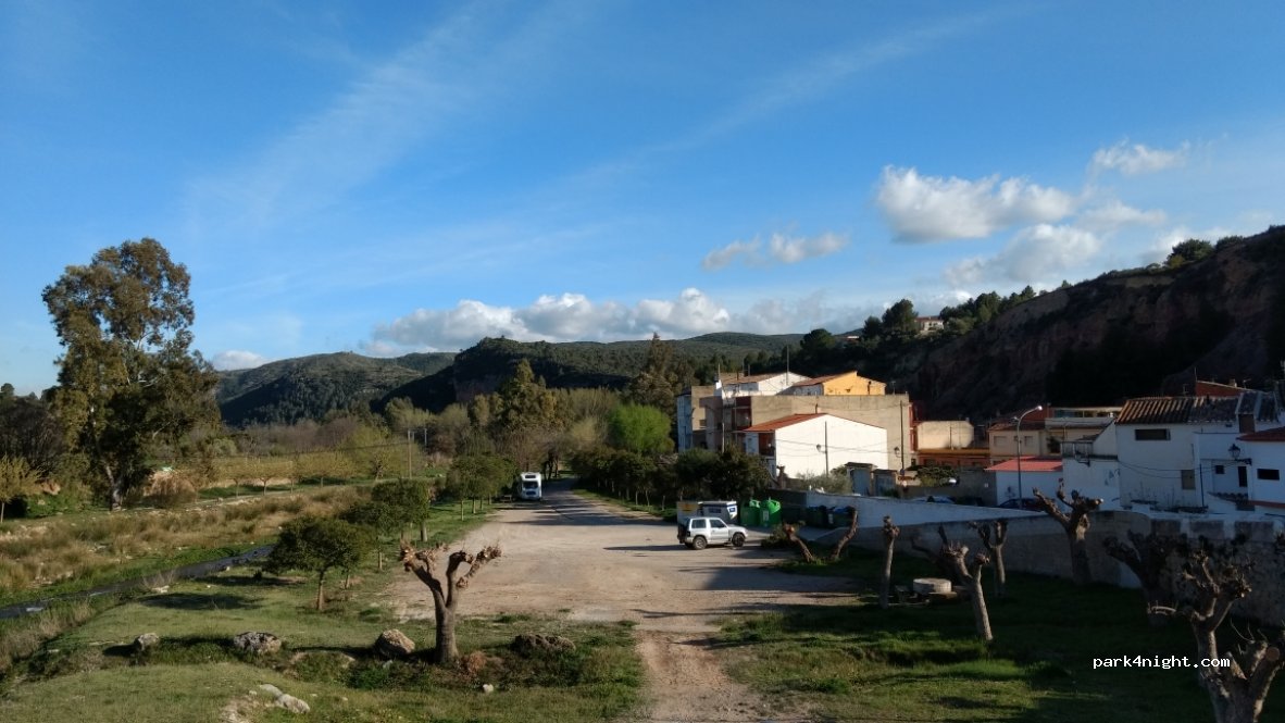 (46175) Calles - 2A Calle Valencia — foto