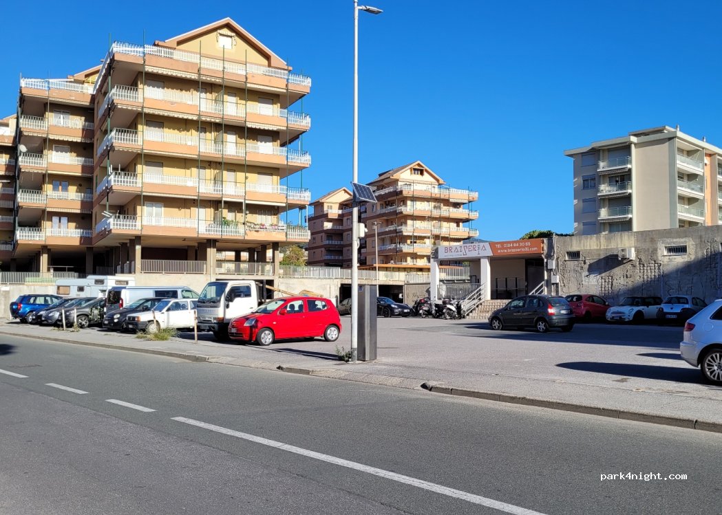 (18039) Ventimiglia - 29 Lungomare Varaldo — foto