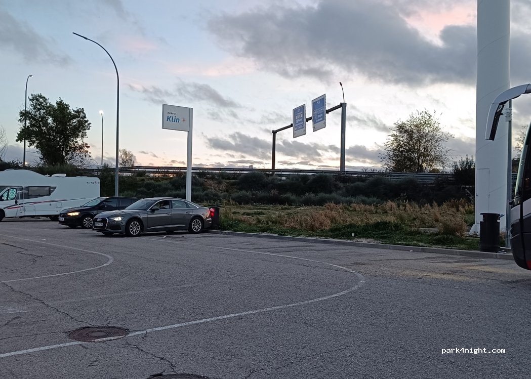 (28042) Madrid - Unnamed Road — foto