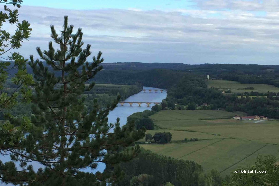 (24510) Trémolat - Unnamed Road — foto 3
