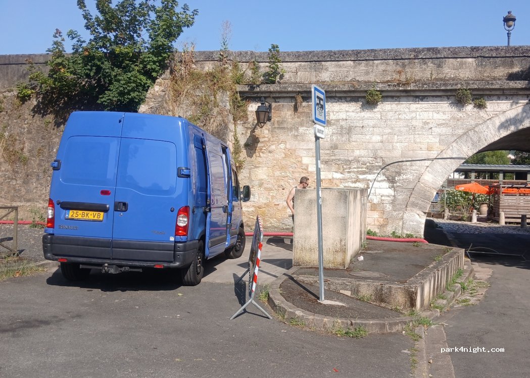 (24000) Périgueux - 7 Rue de l'Ancienne Préfecture — foto 4