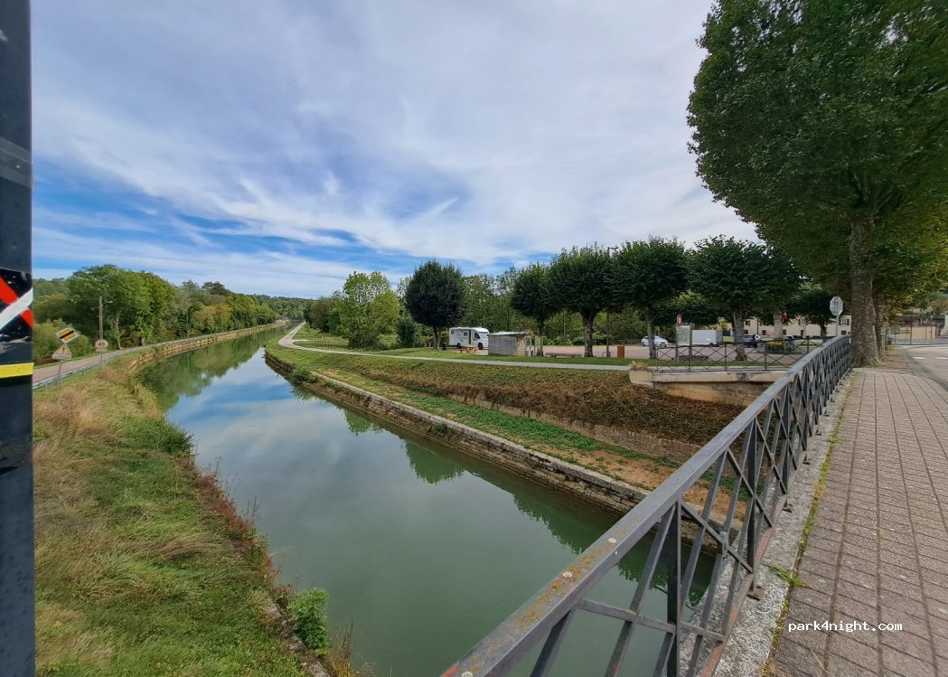 (21500) Saint-Remy - Rue de Semur — foto 2