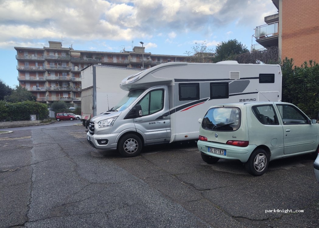 (00188) Roma - 38 Via Brembate — foto