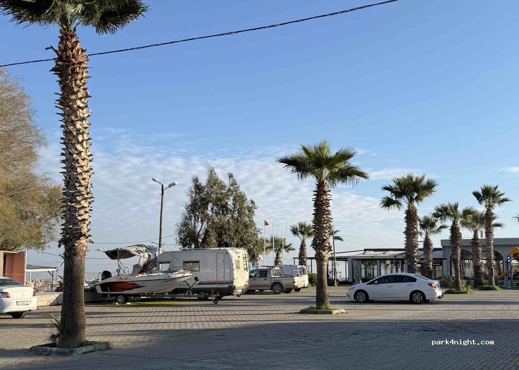 (35310) Güzelbahçe - 699 Mithatpaşa Caddesi — foto 2