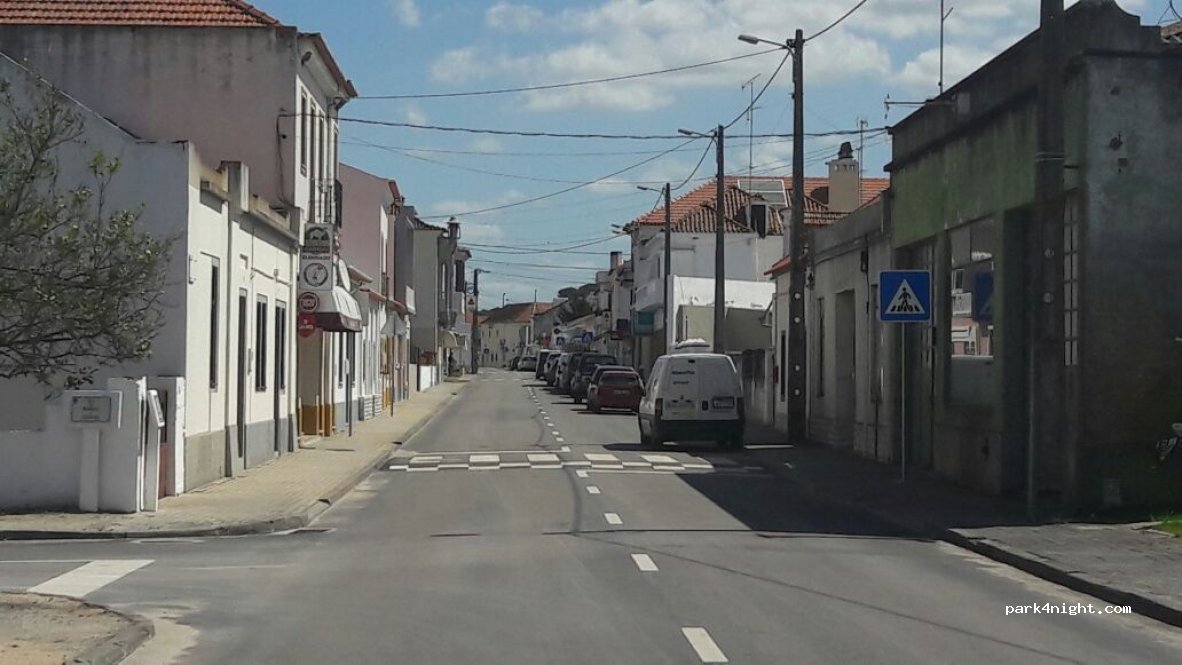 (2100) Couço - 36 Rua do Comercio — foto 4
