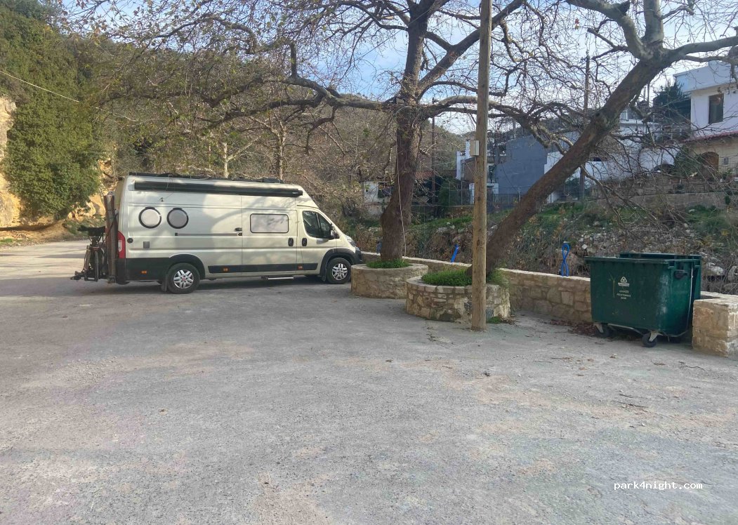 (741 50) Pikris - Unnamed Road — foto 3