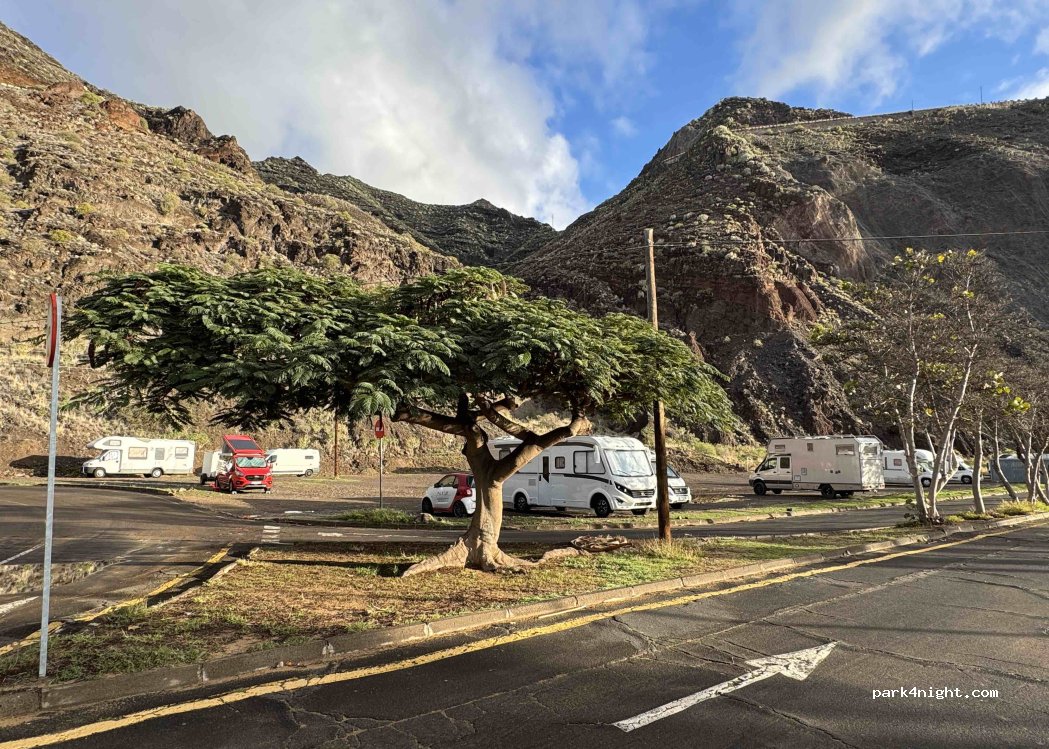 (38129) Santa Cruz de Tenerife - 116 Lugar Playa Teresitas — foto 4