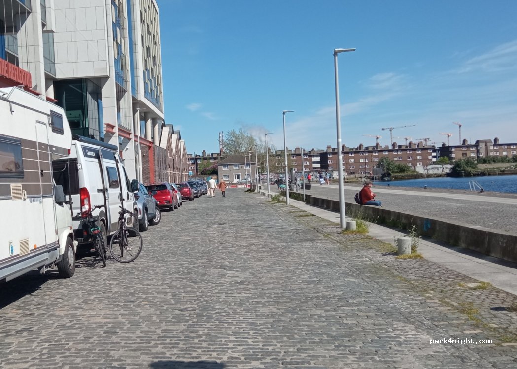 (D02 RR24) Dublin - 7 Hanover Quay — foto 2