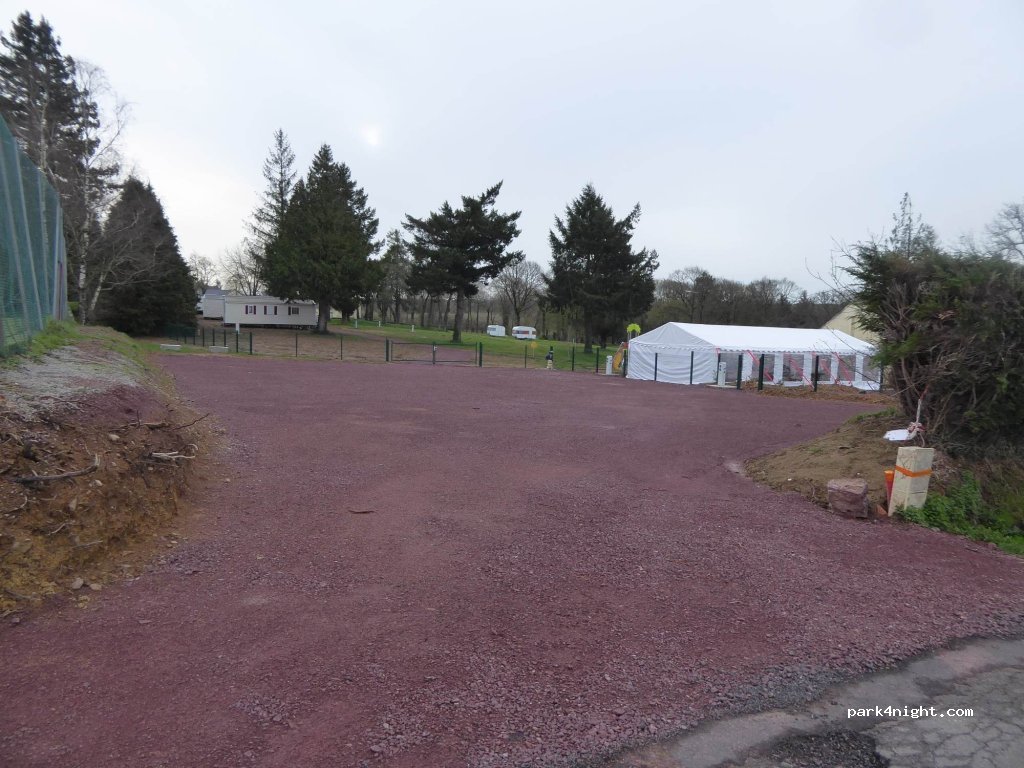 Aire de camping-cars près de la Forêt de Brocéliande — foto 3