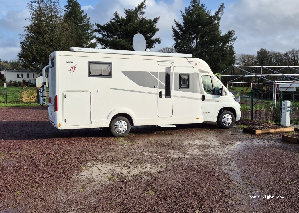 Aire de camping-cars près de la Forêt de Brocéliande — foto 5