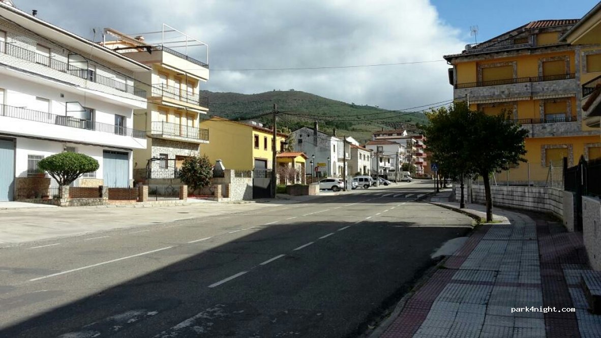 (10620) Caminomorisco - 23-25 Avenida Rocandelario — foto