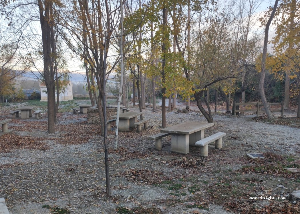 (18127) Játar - Unnamed Road — foto