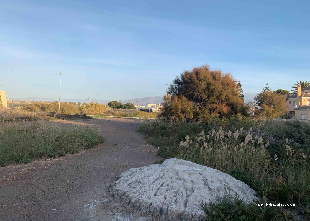 (04120) Costacabana - 76 Calle Volga — foto 4
