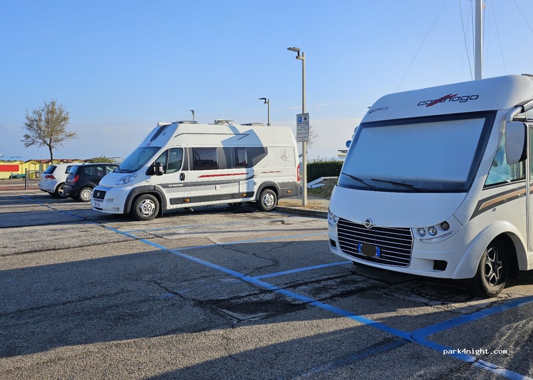 (47838) Riccione - Piazzale Marinai d'Italia — foto