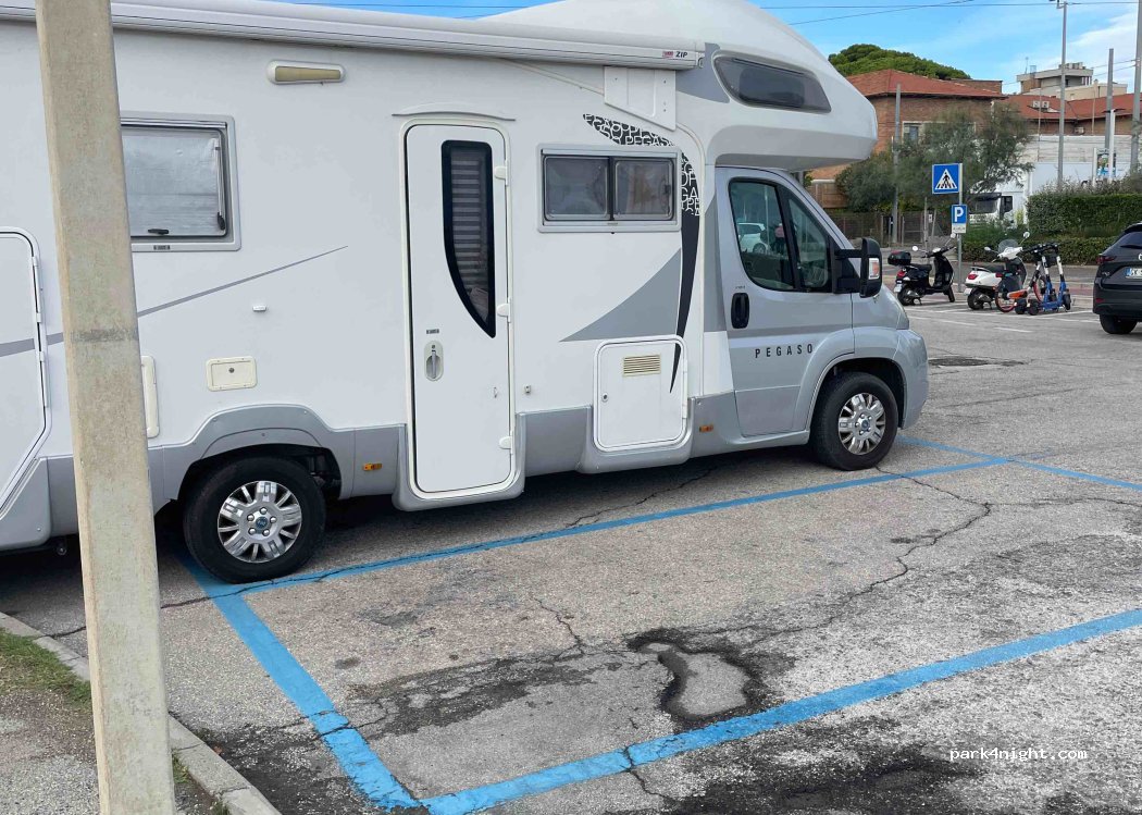 (47838) Riccione - Piazzale Marinai d'Italia — foto 3