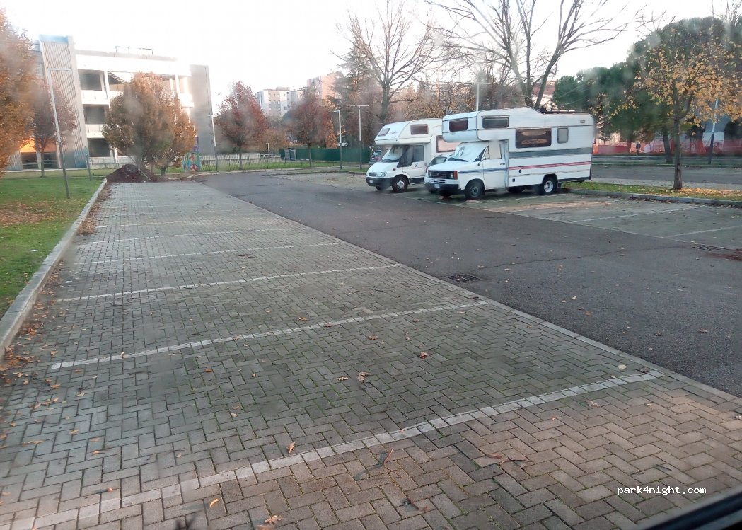 (40026) Imola - Via G. Puccini — foto