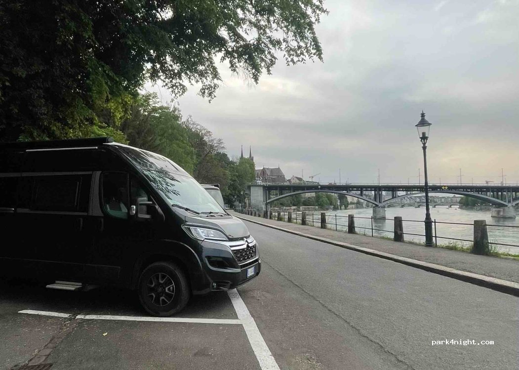 (4052) Basel - 52 Sankt Alban-Rheinweg — foto 3