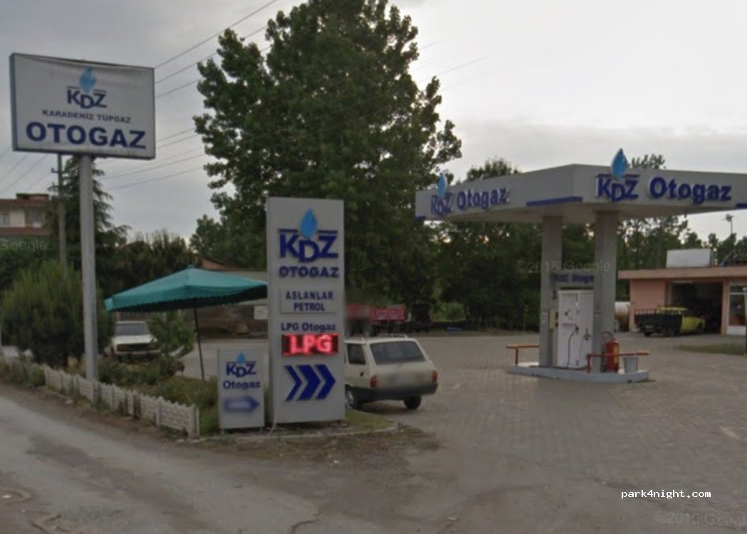 (55500) Çarşamba - 14 228. Sokak — foto