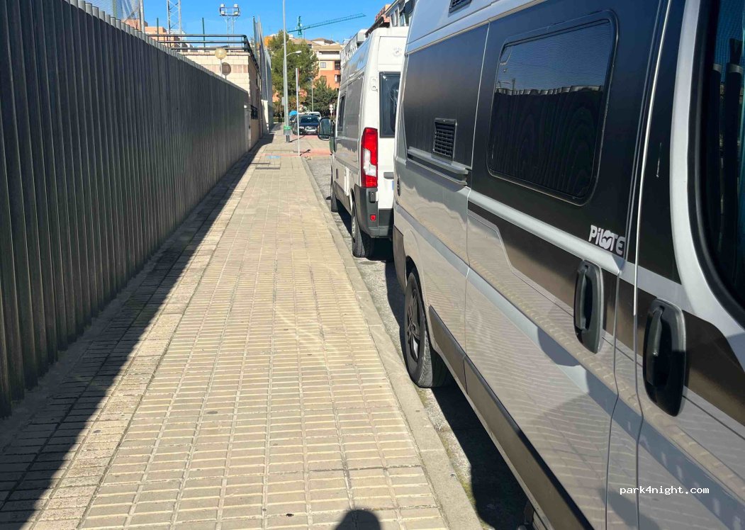 (23680) Alcalá la Real - 24 Avenida de Andalucía — foto 2
