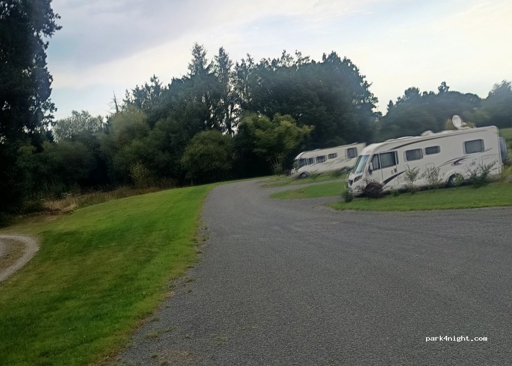 Aire de services Plounévez-Quintin — foto 5