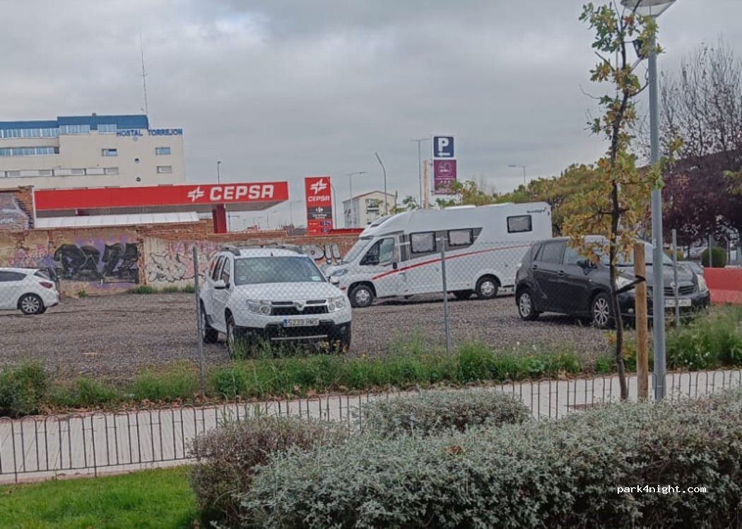 (28850) Torrejón de Ardoz - 165 Avenida de la Constitución — foto