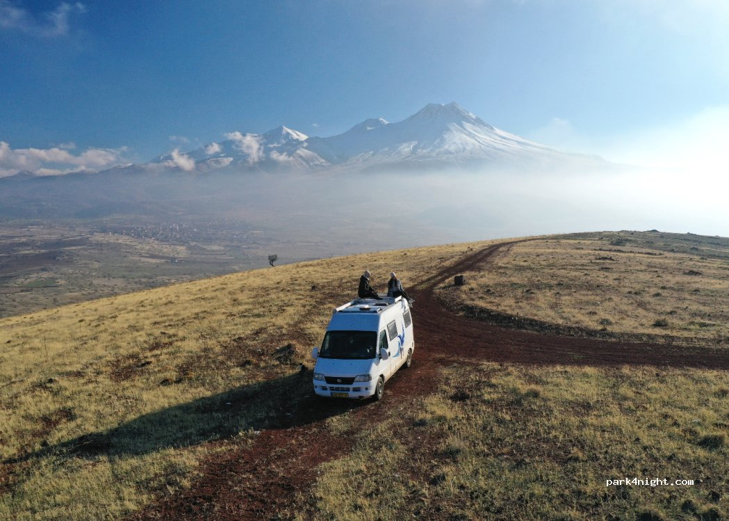 (68000) Yuva - — foto
