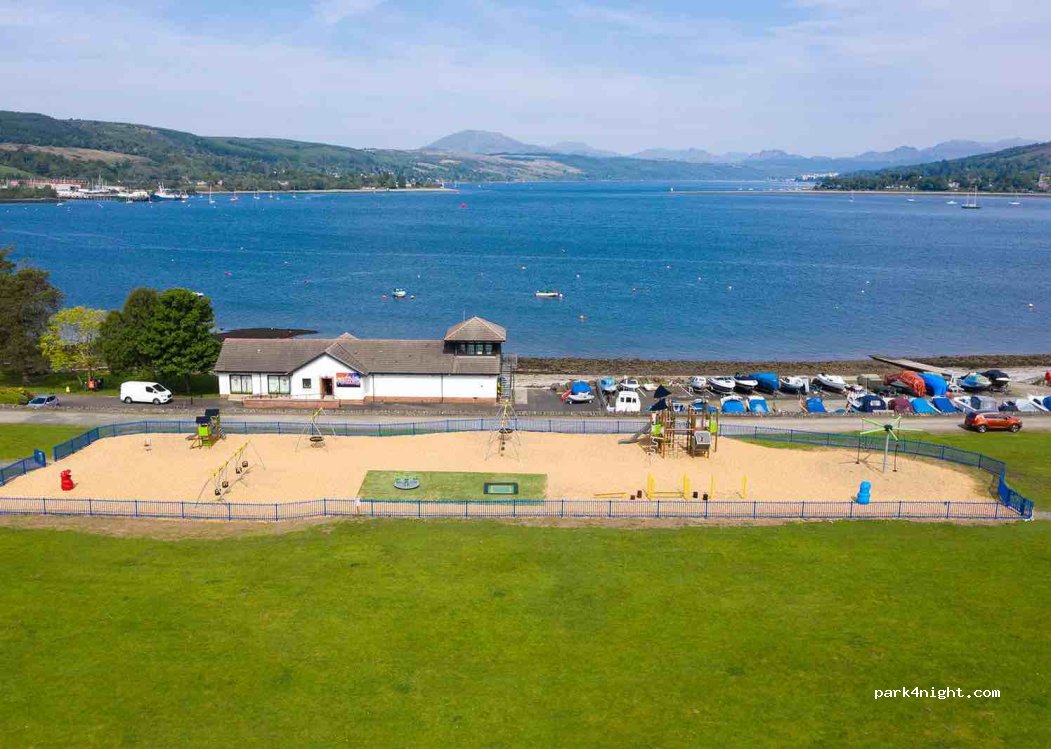 Rosneath Castle Caravan Park — foto
