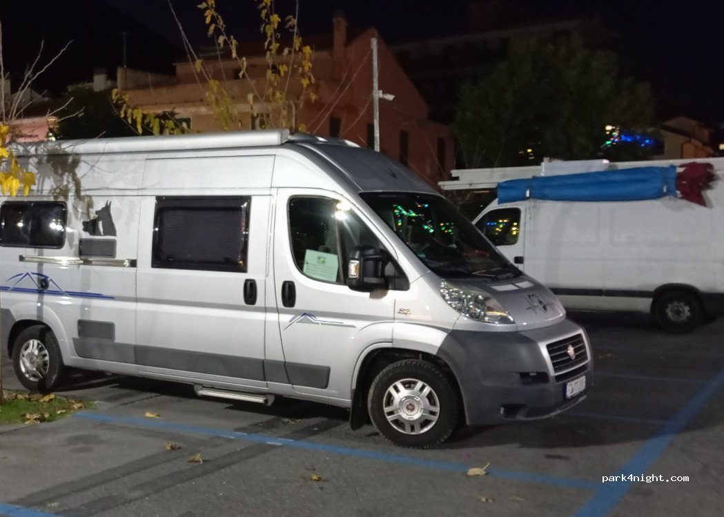 (17052) Borghetto Santo Spirito - 1 Piazza Caduti sul Lavoro — foto 2