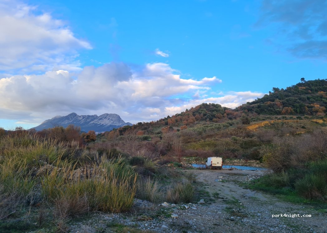 (270 69) Pineia - — foto 3