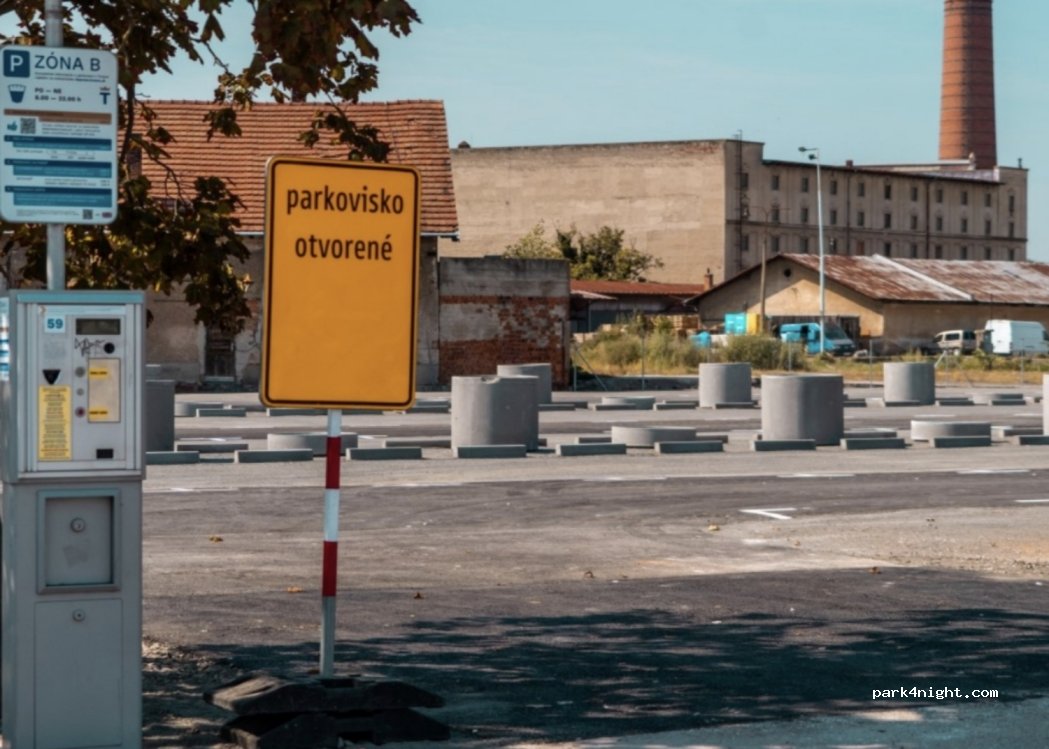 (917 01) Trnava - 16 Rybníková — foto