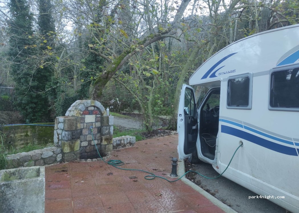 (350 09) Regkini - Unnamed Road — foto 2