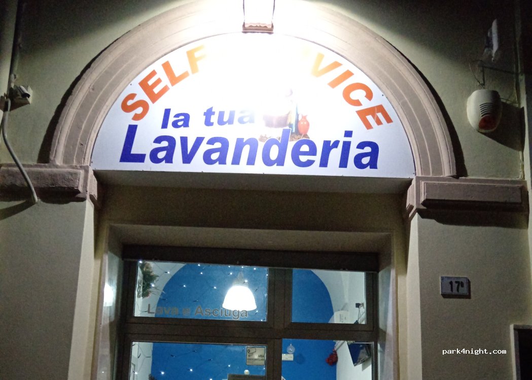 (73100) Lecce - 13a Via di Leuca — foto