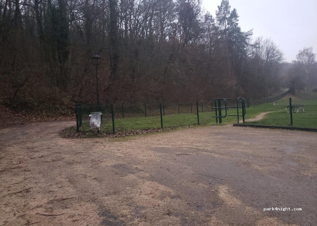 (91690) Guillerval - Rue d'Andonville — foto 2