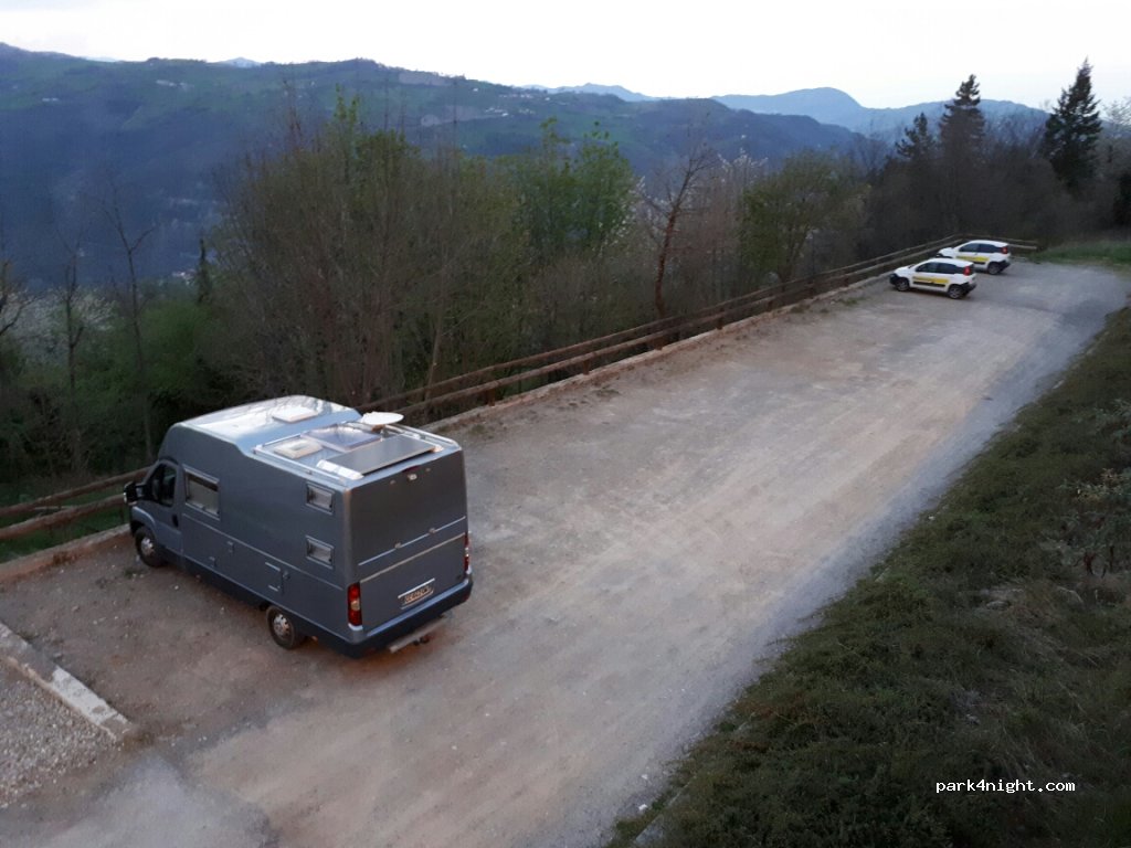 (41045) Montefiorino - 7 Via Roma — foto