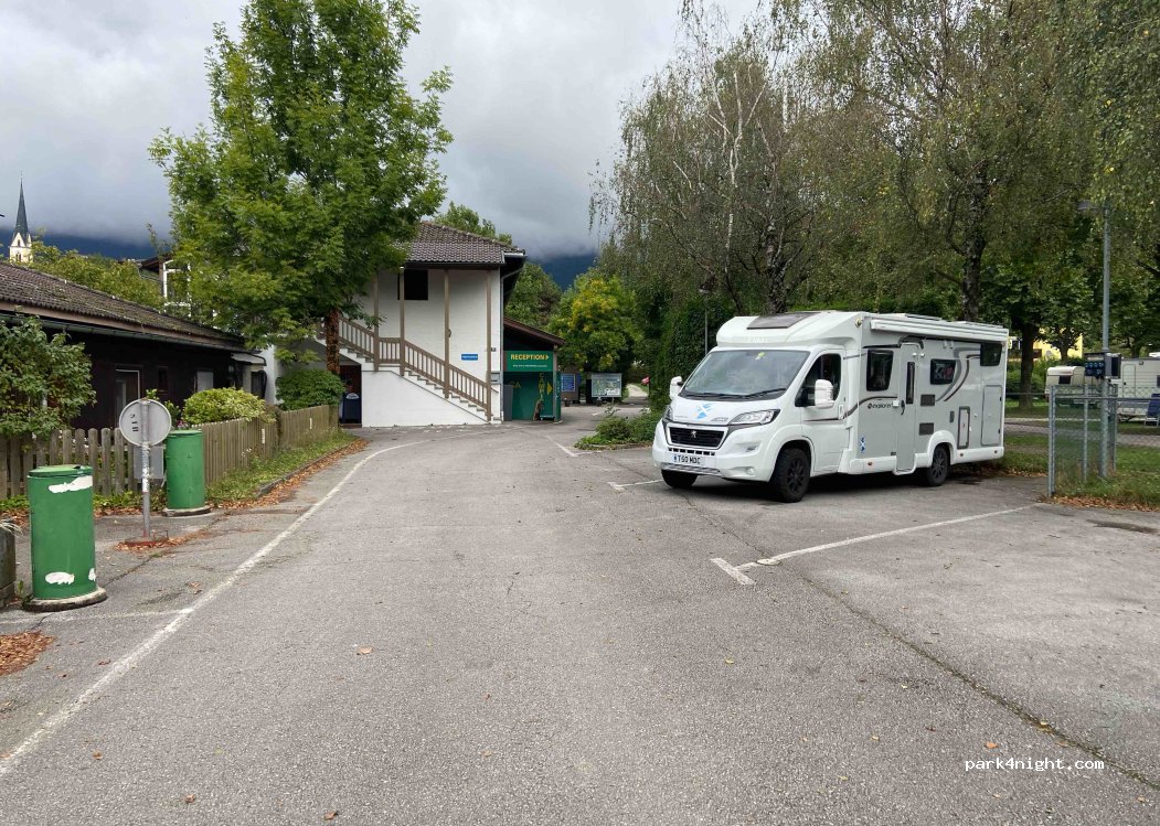 Wintermobilpark Hall in Tirol — foto