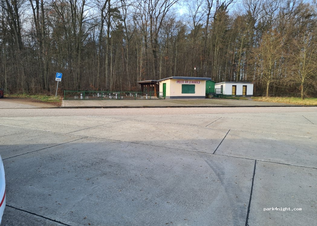(04655) Langenleuba-Niederhain - Kreuzallee — foto