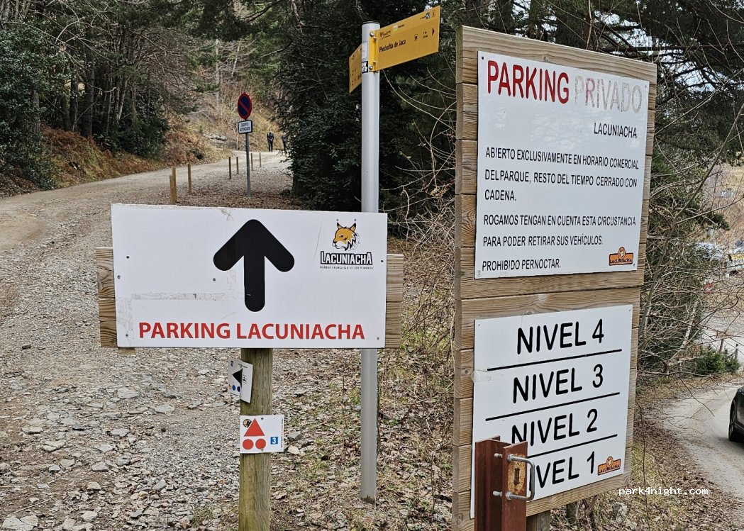 (22665) Piedrafita de Jaca - Unnamed Road — foto