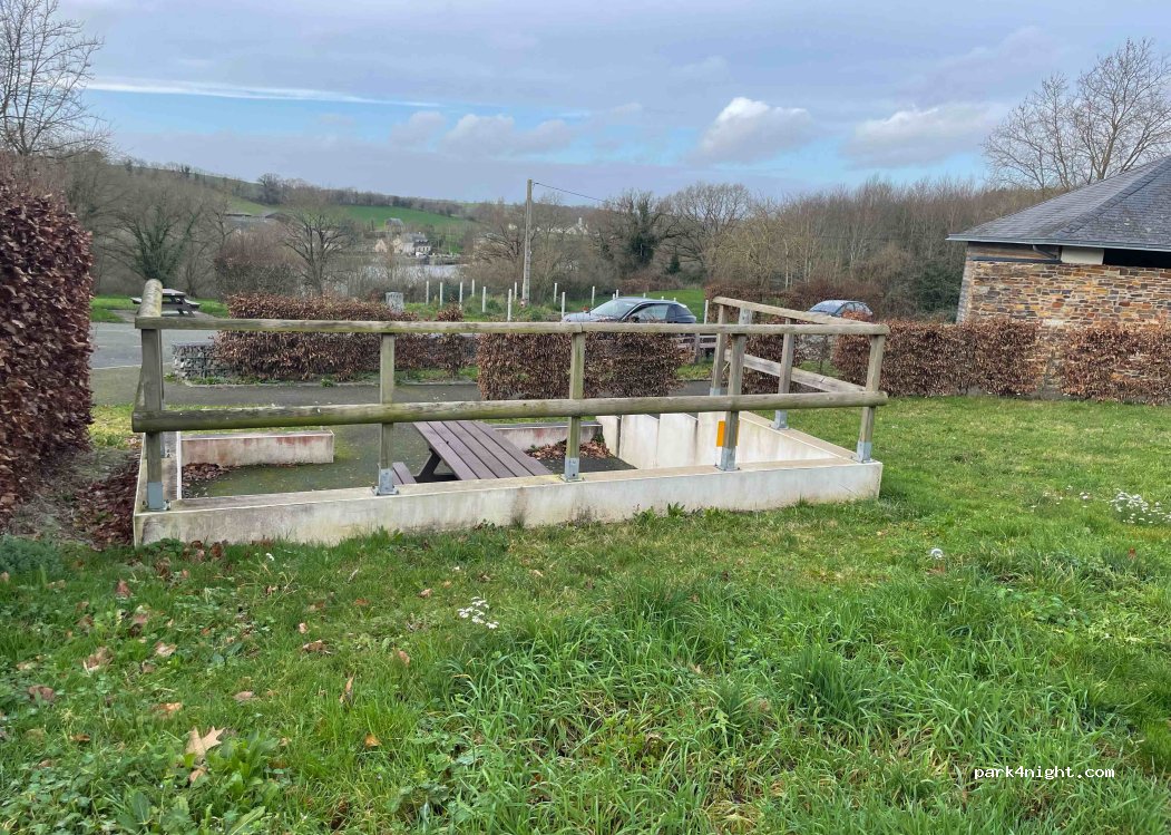 (53200) Fromentières - N162 — foto 3