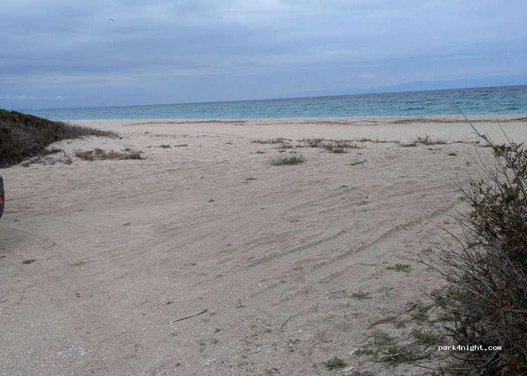 (630 85) Pallini - Unnamed Road — foto