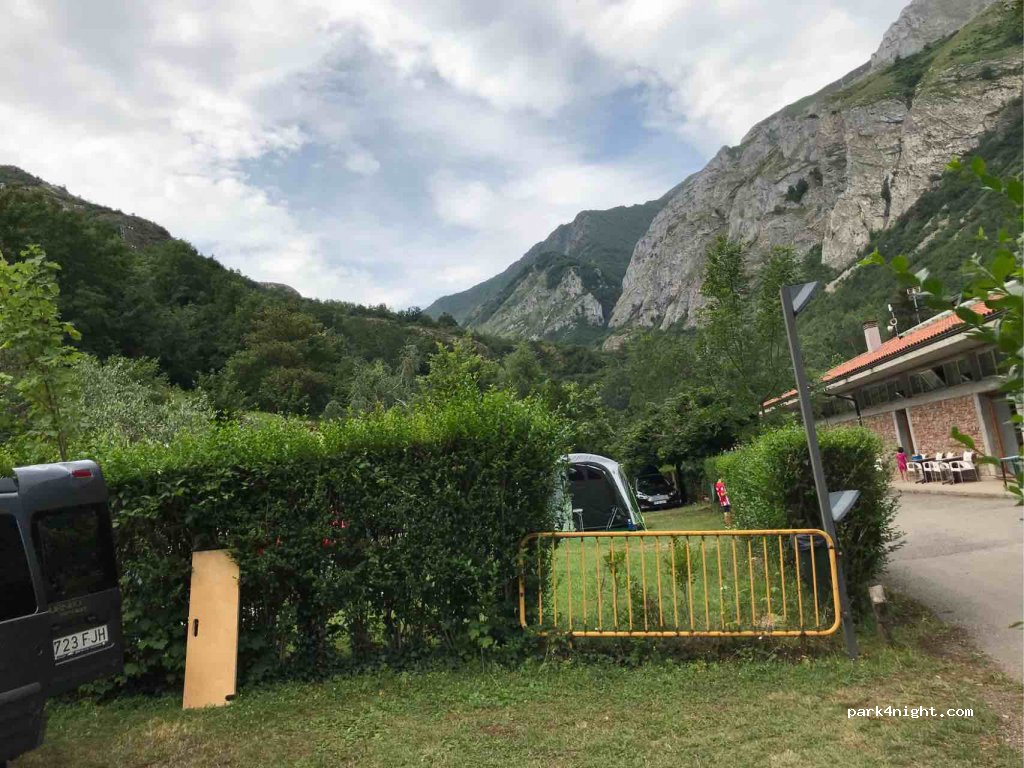 Camping La Pomarada de Somiedo — foto