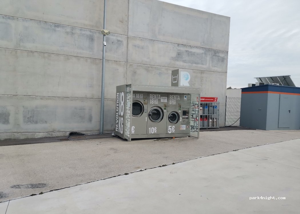 (17730) Llers - 20 Carrer Ebro — foto