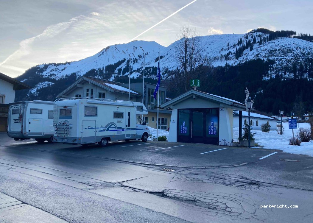 (6621) Bichlbach - 58 Kirchhof — foto