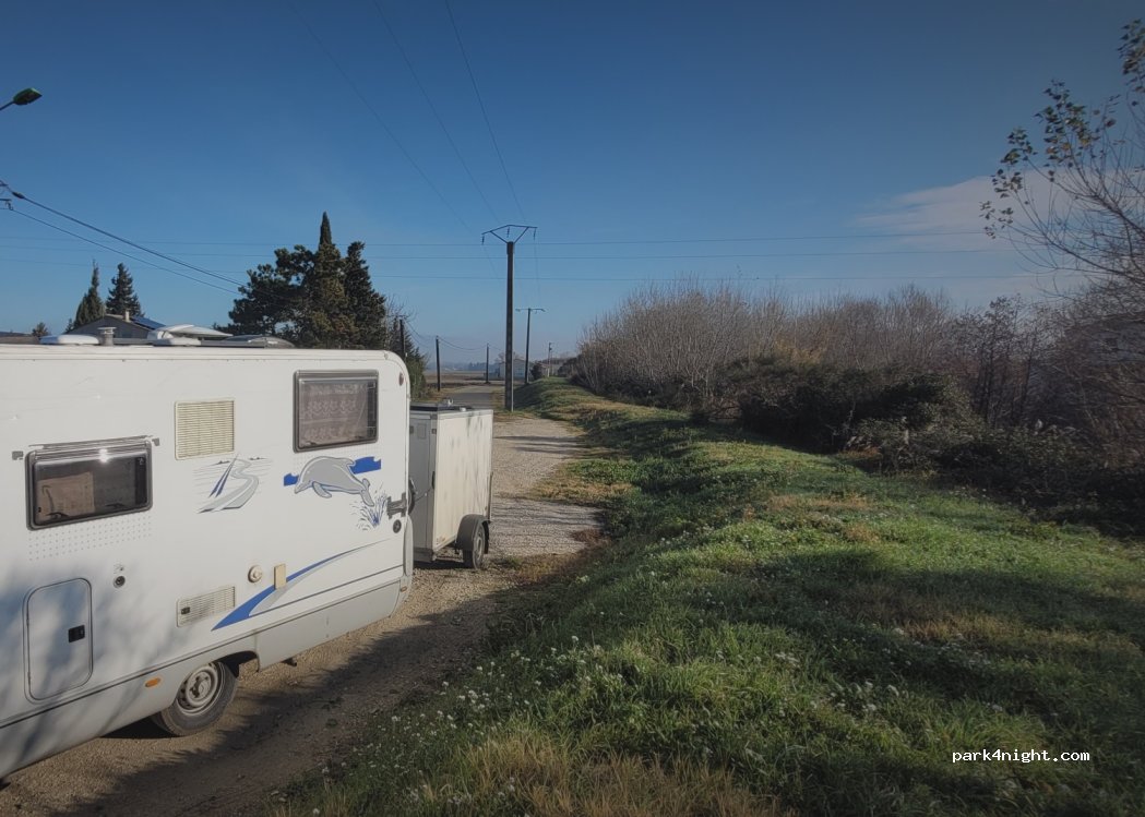 (84370) Bédarrides - 55 Chemin des Sences — foto