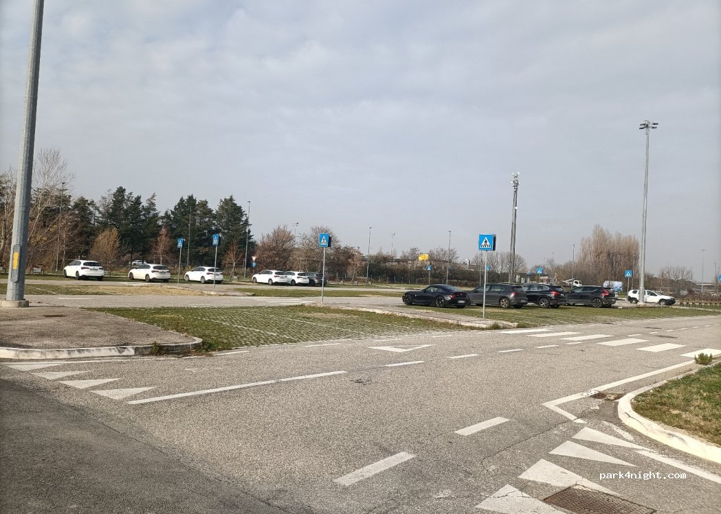 (47522) Cesena - 222 Piazza Caduti del Lavoro — foto
