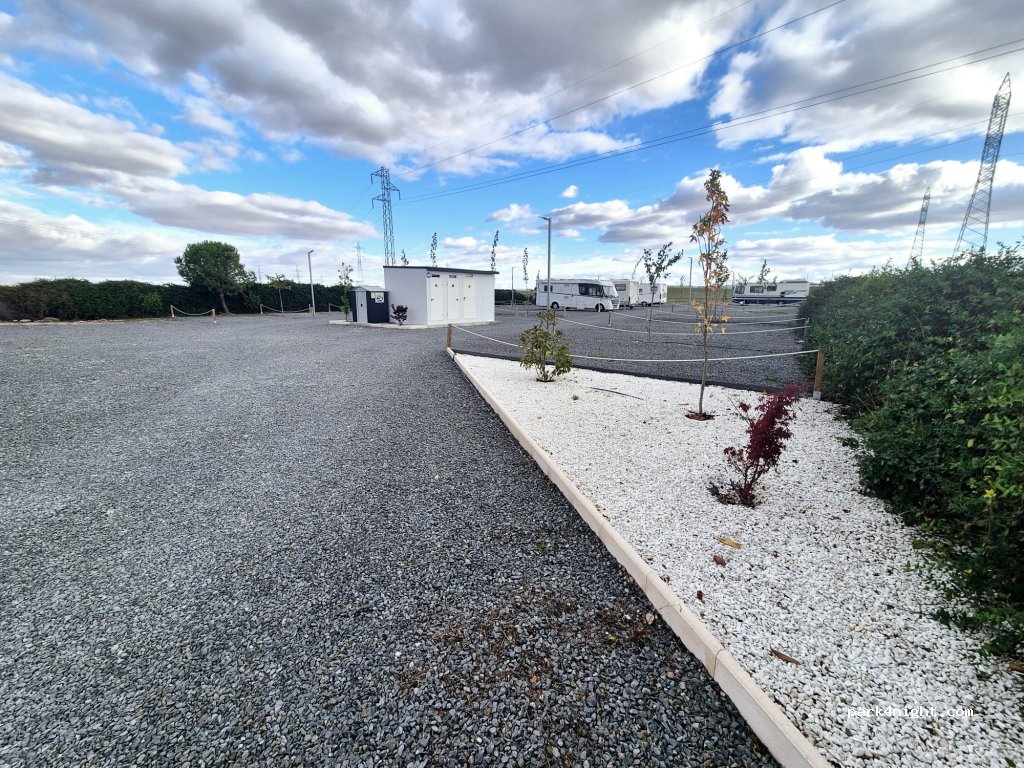 Areas ACampa Villares de la Reina — foto 2