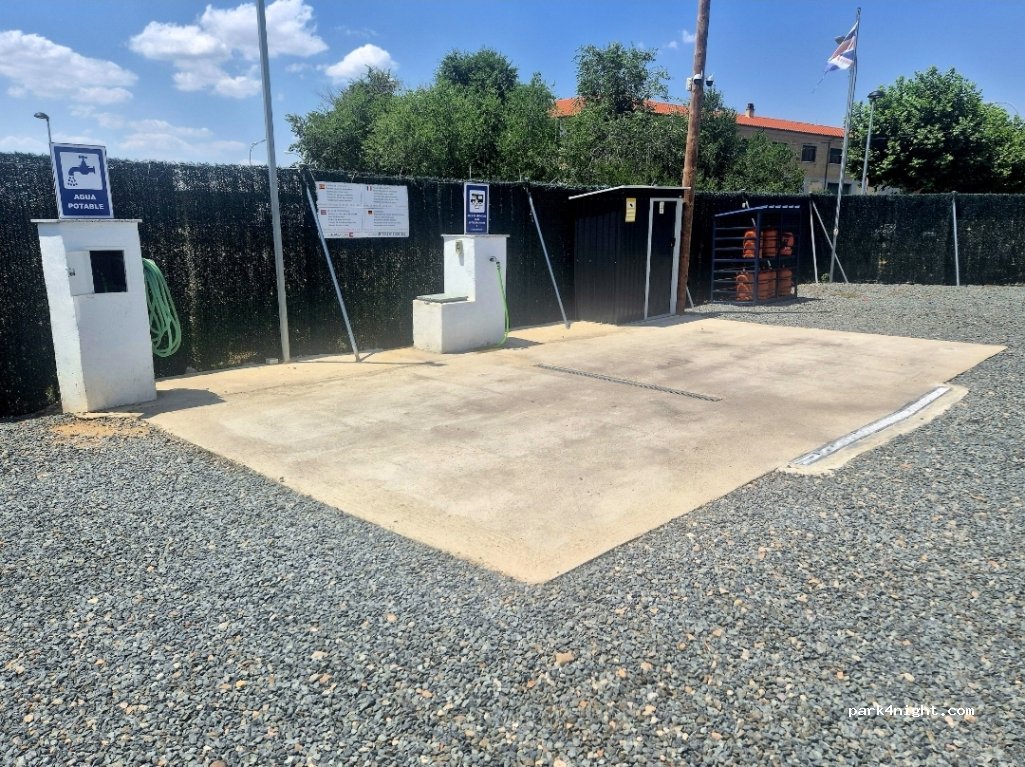 Areas ACampa Villares de la Reina — foto 4