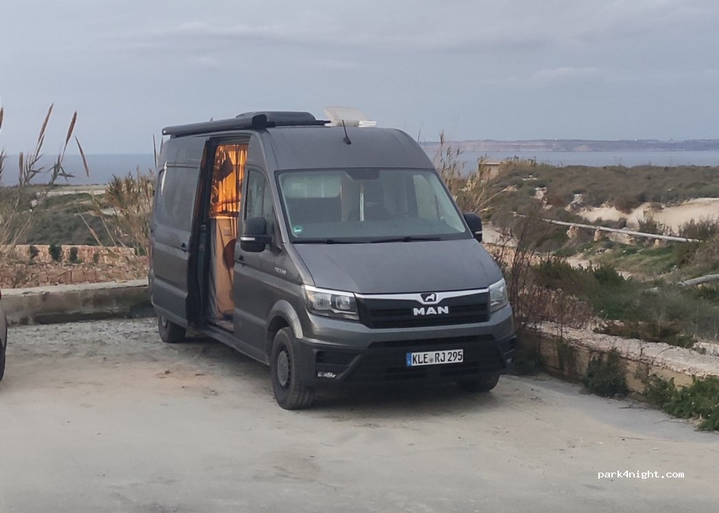 (6160) Rabat - Unnamed Road — foto